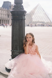 Long, princess dress with a voluminous tulle skirt, and embroiderd top in a beautiful peach colour. For special occasions: Wedding, Birthday party, Prom, Flower girl, Eid, and other events.