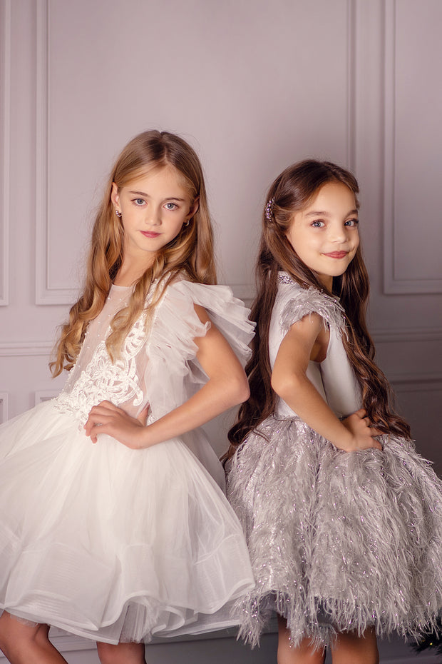 Short white girl tutu dress with a voluminous, ballerina skirt, embroidered tulle top and ruffled tulle sleeves. Handmade girl dress for special occasions: Christmas, New Year's Eve, flower girls, weddings, birthdays, communion.