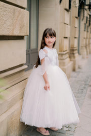 Dress for rent - Voluminous, long, white princess girl dress with bows
